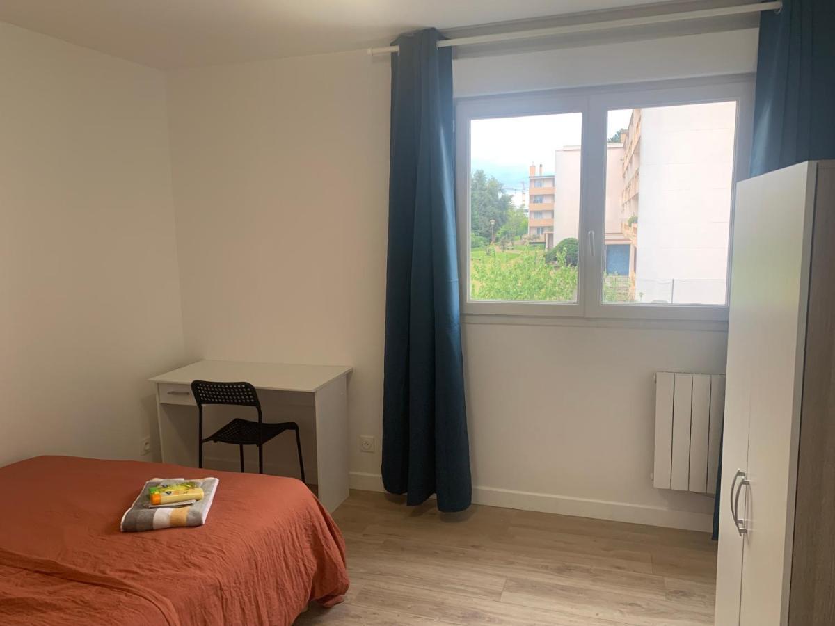 Villa Tenjin Chambre 1 Bondy Buitenkant foto